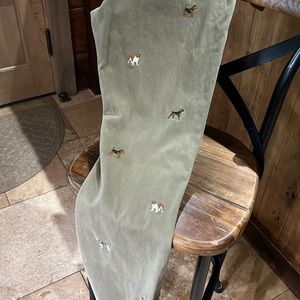 Brooks Brothers | Embroidered Dogs | 36x32